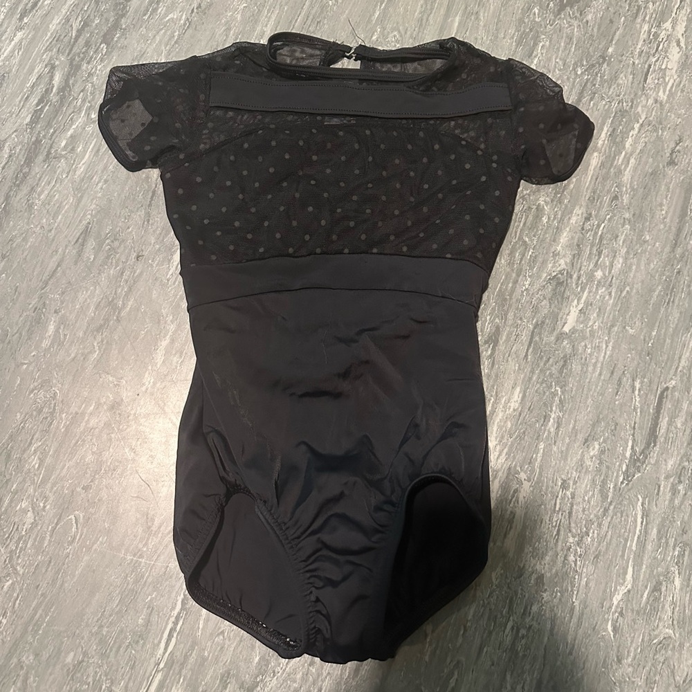 Mesh designed leotard